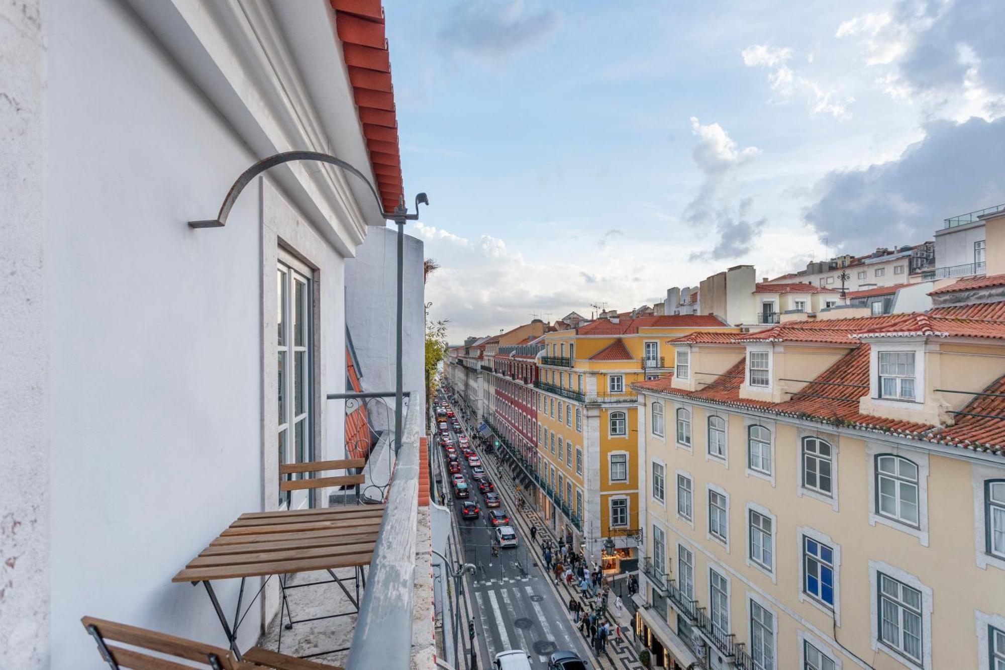 With Balcony On Rua Aurea In The Historic Center Of Baixa De * Lissabon