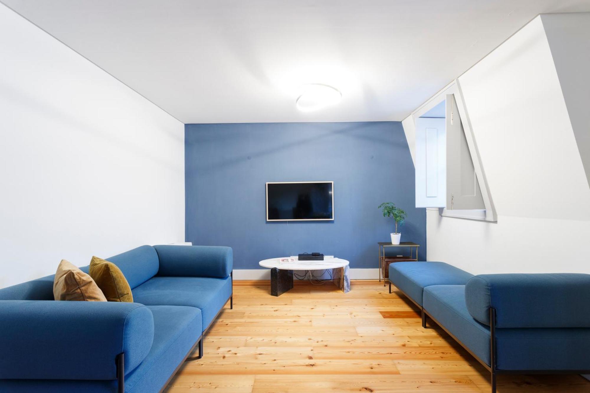 With Balcony On Rua Aurea In The Historic Center Of Baixa De Lissabon